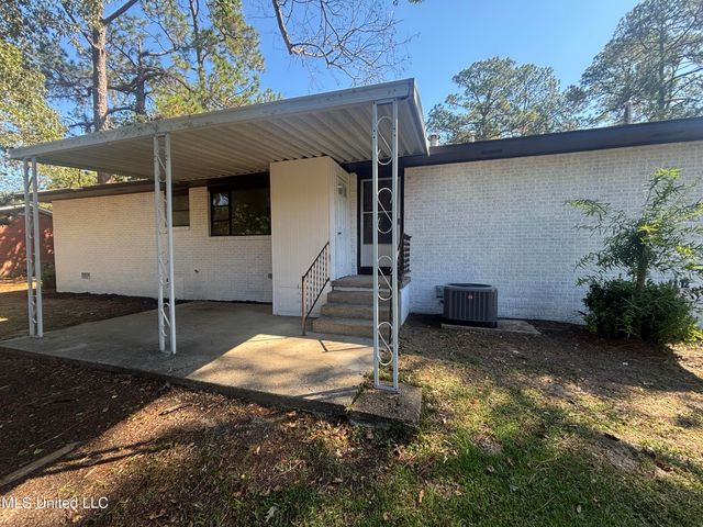 915 N Park Avenue, Columbia, MS 39429