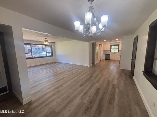 915 N Park Avenue, Columbia, MS 39429