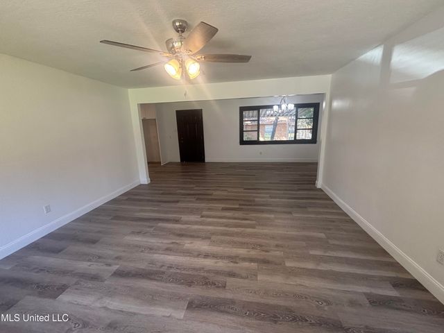 915 N Park Avenue, Columbia, MS 39429