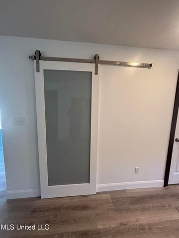 915 N Park Avenue, Columbia, MS 39429