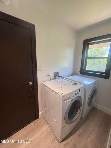 915 N Park Avenue, Columbia, MS 39429