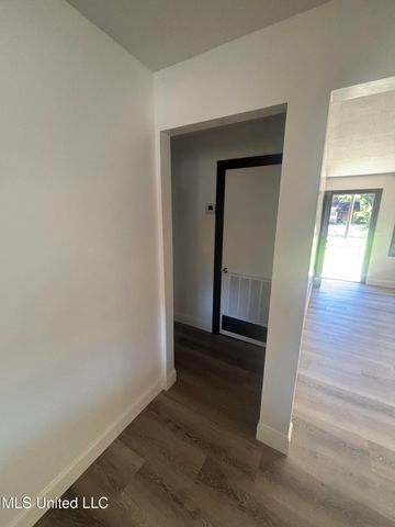 915 N Park Avenue, Columbia, MS 39429