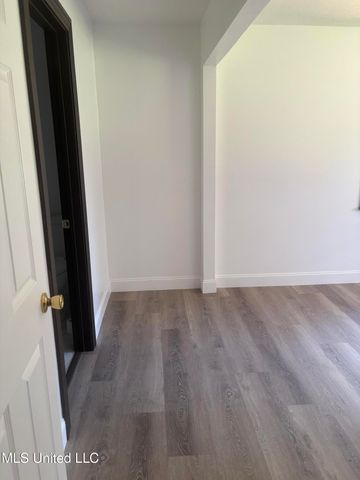 915 N Park Avenue, Columbia, MS 39429