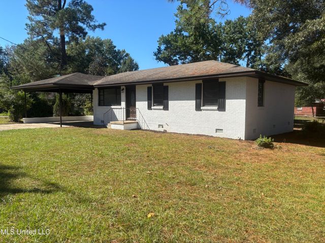 915 N Park Avenue, Columbia, MS 39429
