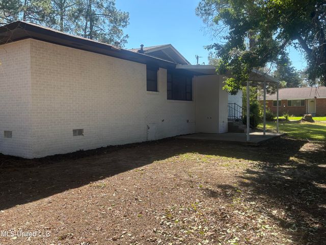 915 N Park Avenue, Columbia, MS 39429