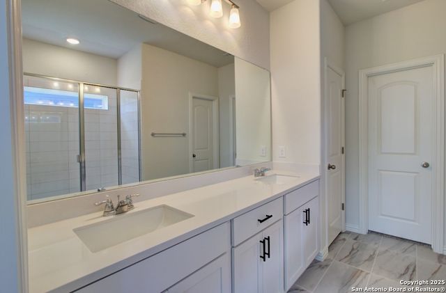 870 Casetta Trail, New Braunfels, TX 78130