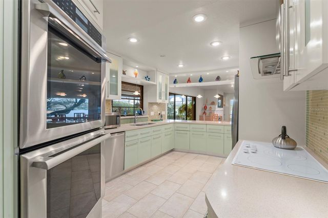 150 SPRING COVE TRAIL, Altamonte Springs, FL 32714