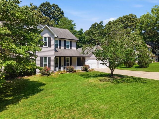 734 Creek Trail NW, Kennesaw, GA 30144
