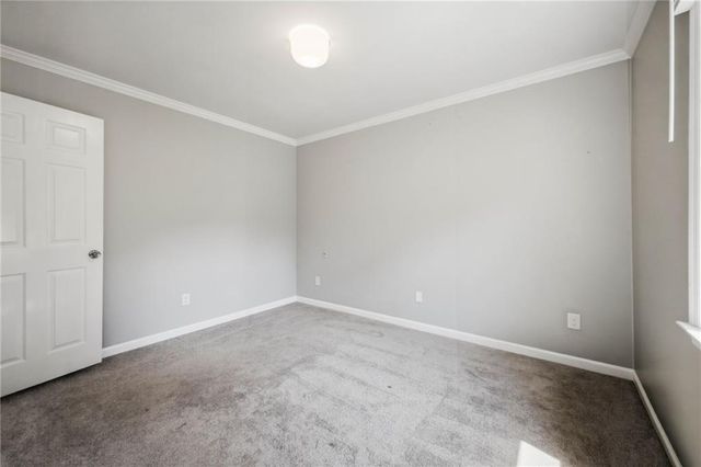 734 Creek Trail NW, Kennesaw, GA 30144