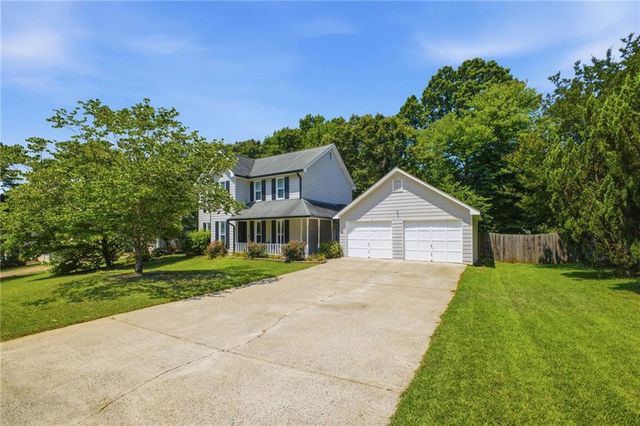 734 Creek Trail NW, Kennesaw, GA 30144