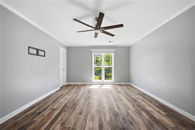734 Creek Trail NW, Kennesaw, GA 30144