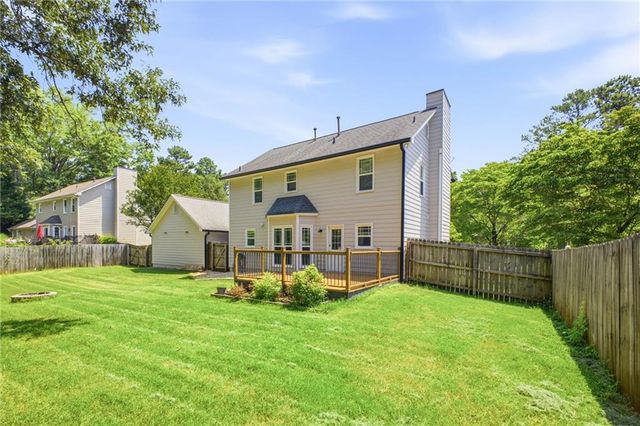 734 Creek Trail NW, Kennesaw, GA 30144