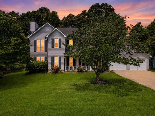 734 Creek Trail NW, Kennesaw, GA 30144