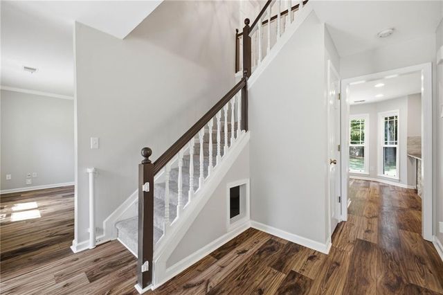 734 Creek Trail NW, Kennesaw, GA 30144