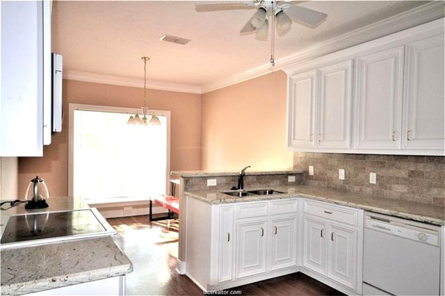 315 Chimney Hill Drive, College Station, TX 77840