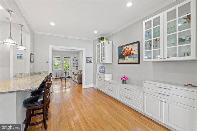 2305 38TH ST NW, Washington, DC 20007