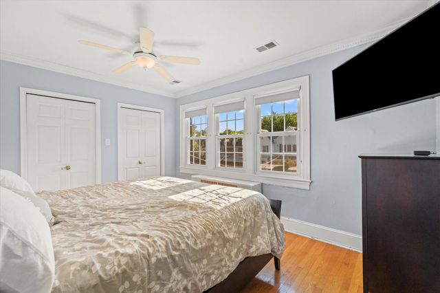 2305 38TH ST NW, Washington, DC 20007