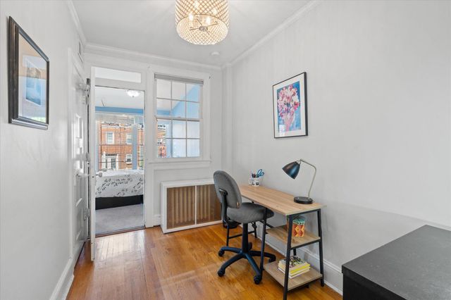 2305 38TH ST NW, Washington, DC 20007