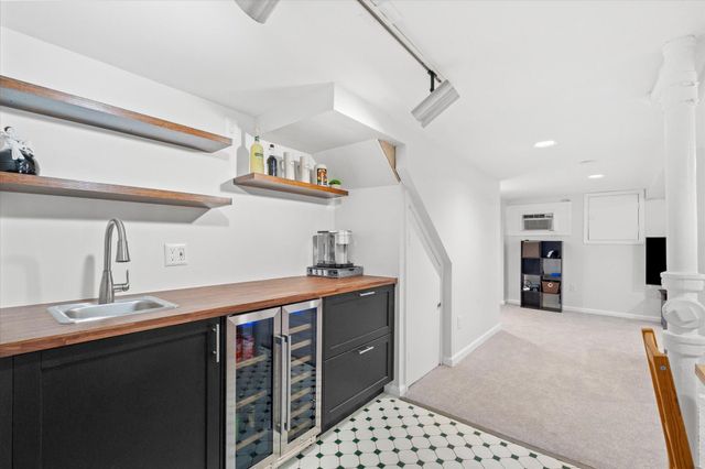 2305 38TH ST NW, Washington, DC 20007