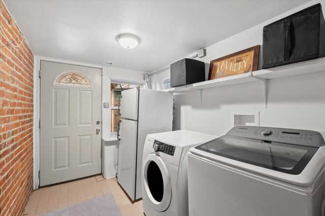 2305 38TH ST NW, Washington, DC 20007