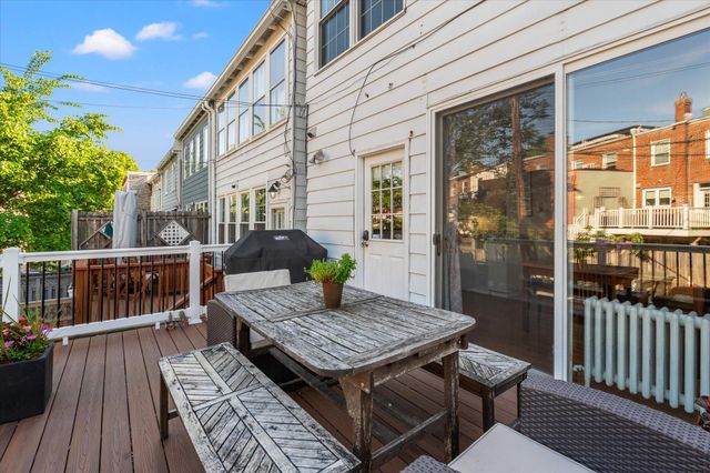 2305 38TH ST NW, Washington, DC 20007