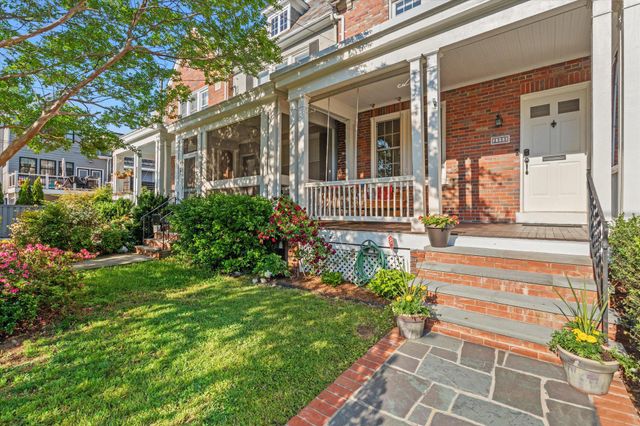 2305 38TH ST NW, Washington, DC 20007
