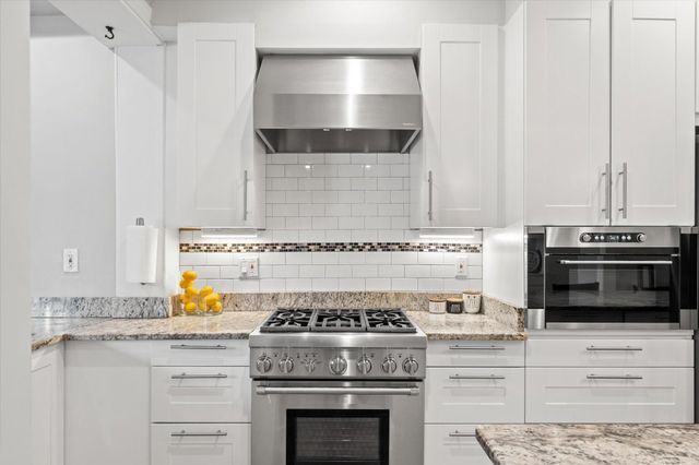 2305 38TH ST NW, Washington, DC 20007