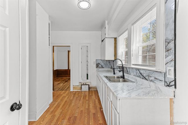 4827 GRAY Street, Detroit, MI 48215