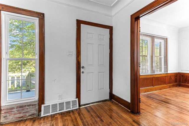 4827 GRAY Street, Detroit, MI 48215