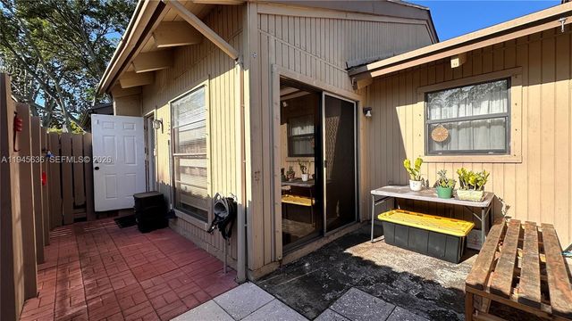 8189 SW 24th St 8189, Davie, FL 33324