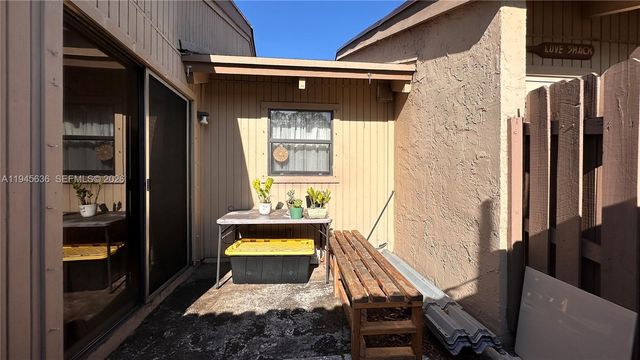 8189 SW 24th St 8189, Davie, FL 33324