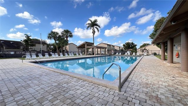 8189 SW 24th St 8189, Davie, FL 33324