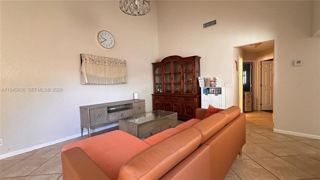 8189 SW 24th St 8189, Davie, FL 33324