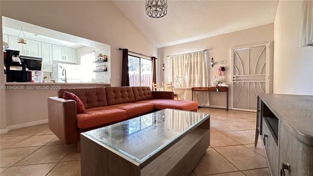 8189 SW 24th St 8189, Davie, FL 33324