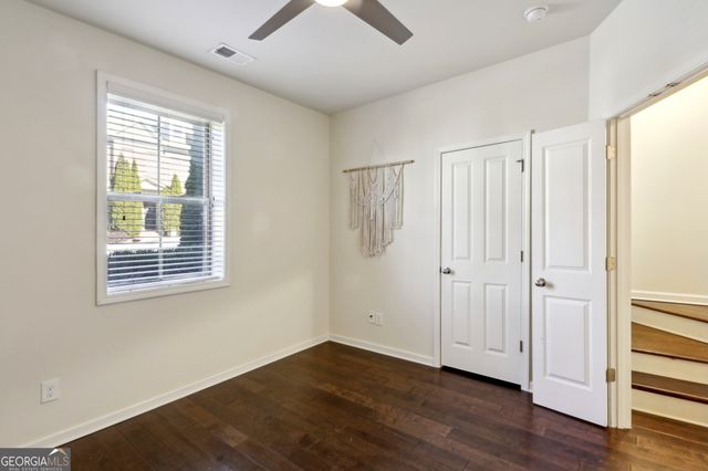 7395 Glisten Avenue, Sandy Springs, GA 30328