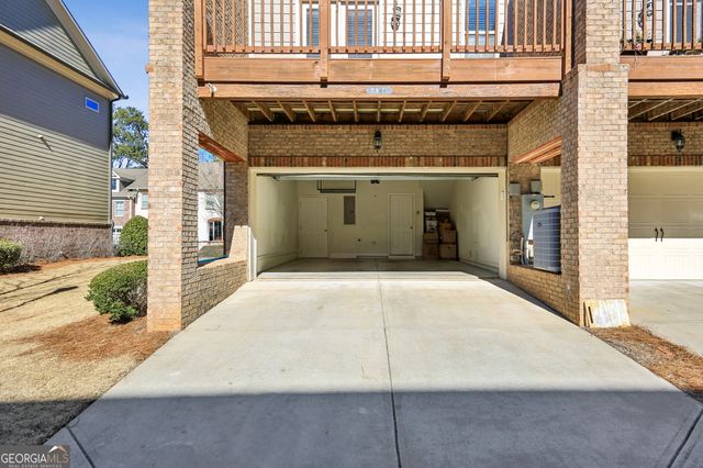 7395 Glisten Avenue, Sandy Springs, GA 30328