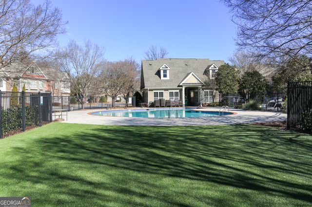 7395 Glisten Avenue, Sandy Springs, GA 30328