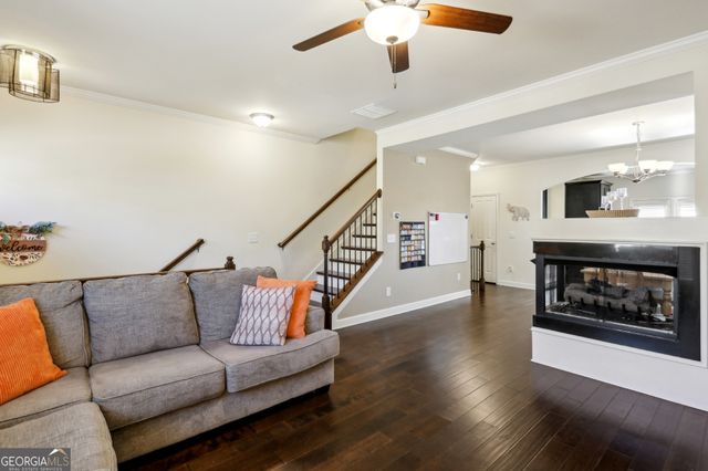 7395 Glisten Avenue, Sandy Springs, GA 30328