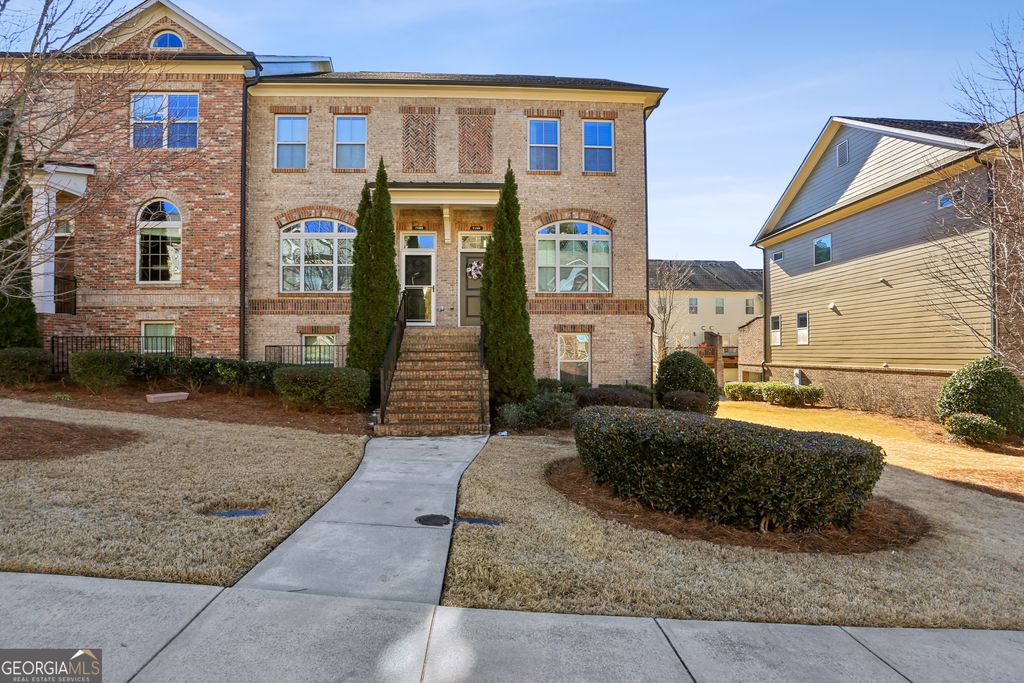 7395 Glisten Avenue, Sandy Springs, GA 30328