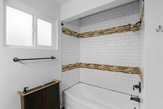 1594 Velia Street, Medford, OR 97504