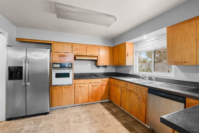 1594 Velia Street, Medford, OR 97504