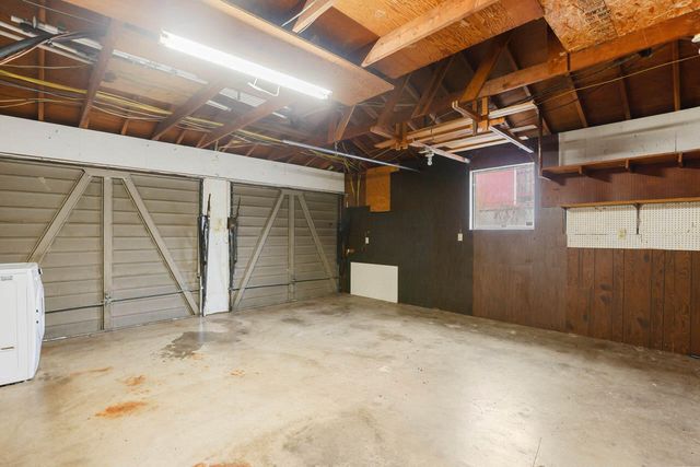 1594 Velia Street, Medford, OR 97504