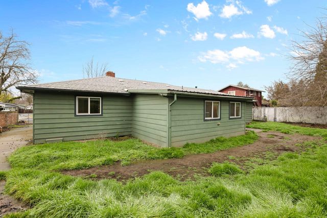 1594 Velia Street, Medford, OR 97504