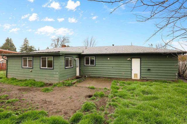 1594 Velia Street, Medford, OR 97504