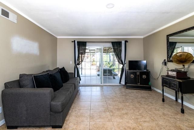 1433 Pequena, San Ysidro (san Diego), CA 92154