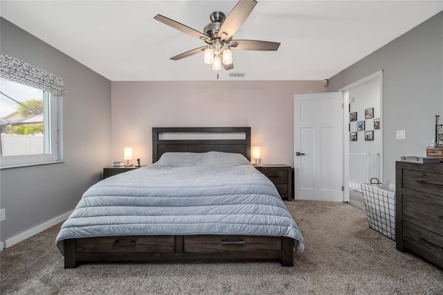 966 BRAMBLE BUSH CIRCLE W, Port Orange, FL 32127