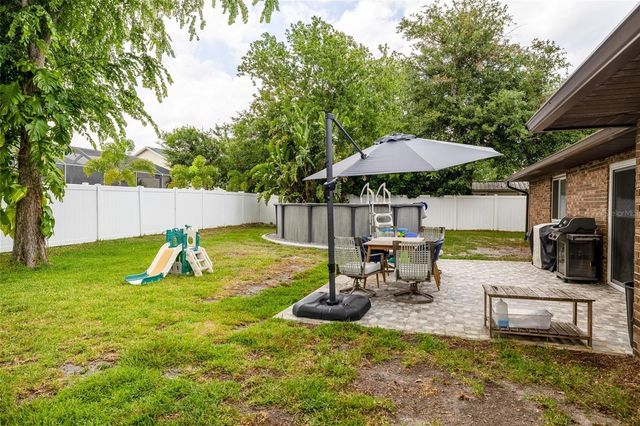 966 BRAMBLE BUSH CIRCLE W, Port Orange, FL 32127