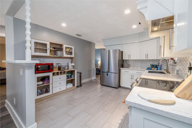 966 BRAMBLE BUSH CIRCLE W, Port Orange, FL 32127