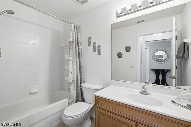 8251 Pathfinder LOOP 633, Fort Myers, FL 33919