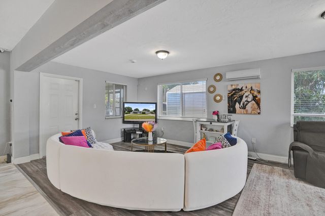 2320 NW 191st Terrace, Miami Gardens, FL 33056